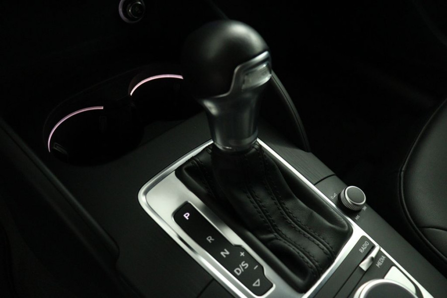 Audi A3 Sportback PHEV 40 e-tron Advance Sport - Stoelverwarming - Navigatie - Trekhaak Afneembaar - Vitual Cockpit- Cruise Control - 12 maanden Bovag garantie