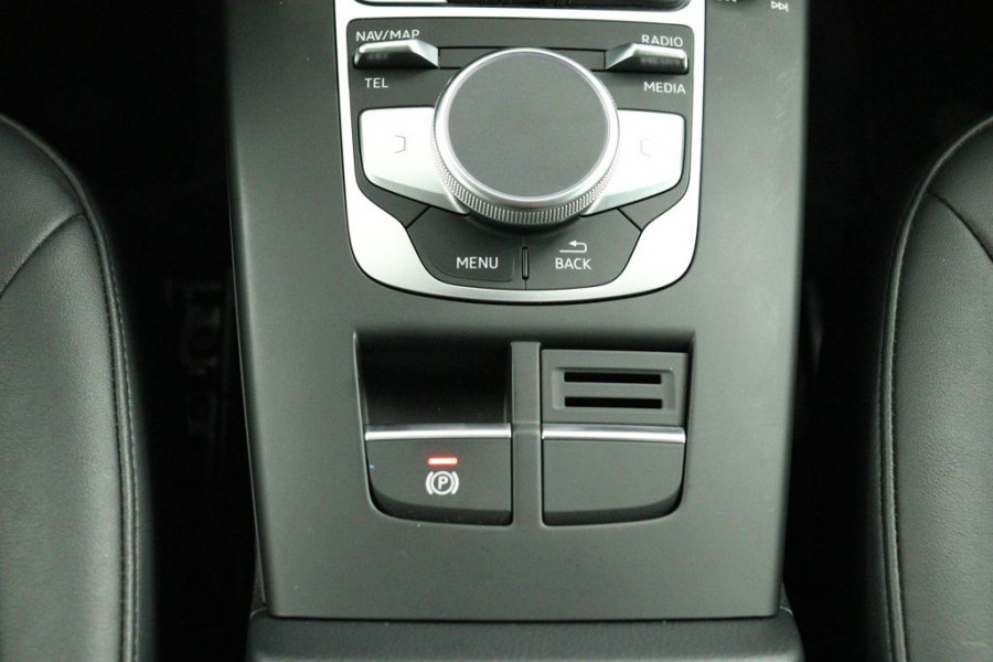 Audi A3 Sportback PHEV 40 e-tron Advance Sport - Stoelverwarming - Navigatie - Trekhaak Afneembaar - Vitual Cockpit- Cruise Control - 12 maanden Bovag garantie