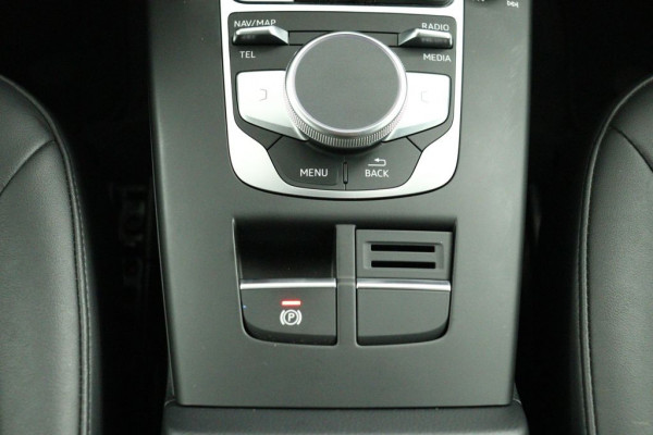 Audi A3 Sportback PHEV 40 e-tron Advance Sport - Stoelverwarming - Navigatie - Trekhaak Afneembaar - Vitual Cockpit- Cruise Control - 12 maanden Bovag garantie