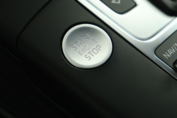 Audi A3 Sportback PHEV 40 e-tron Advance Sport - Stoelverwarming - Navigatie - Trekhaak Afneembaar - Vitual Cockpit- Cruise Control - 12 maanden Bovag garantie