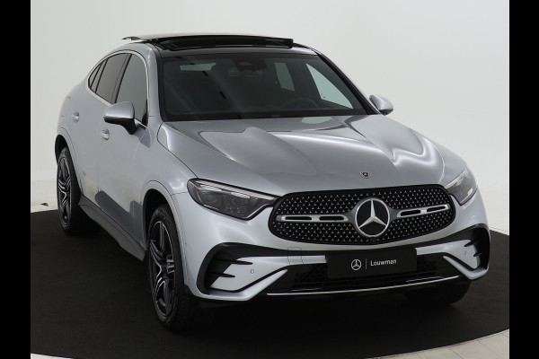 Mercedes-Benz GLC 300 e 4MATIC AMG Line | DIGITAL LIGHT | KEYLESS GO-comfortpakket | Parkeerpakket met 360°-camera | Memorypakket | EASY PACK achterklep | 	URBAN GUARD voertuigbescherming plus |