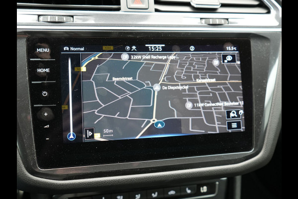 Volkswagen Tiguan Allspace 1.5 TSI R-Line DSG 150 pk | Trekhaak af Fabriek | Adaptive Cruise | Carplay | Camera | Spraakbediening |