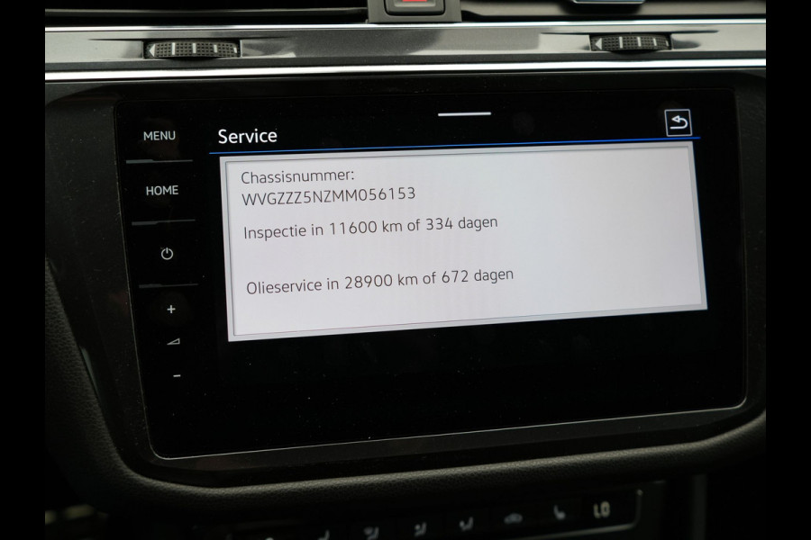 Volkswagen Tiguan Allspace 1.5 TSI R-Line DSG 150 pk | Trekhaak af Fabriek | Adaptive Cruise | Carplay | Camera | Spraakbediening |