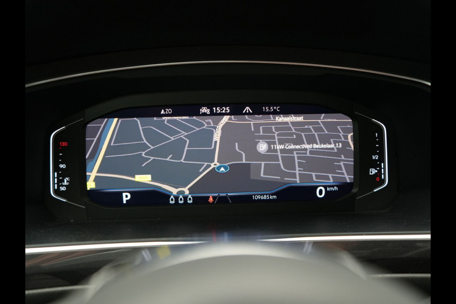 Volkswagen Tiguan Allspace 1.5 TSI R-Line DSG 150 pk | Trekhaak af Fabriek | Adaptive Cruise | Carplay | Camera | Spraakbediening |