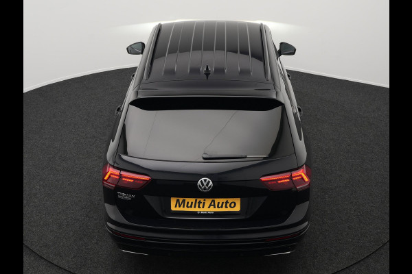 Volkswagen Tiguan Allspace 1.5 TSI R-Line DSG 150 pk | Trekhaak af Fabriek | Adaptive Cruise | Carplay | Camera | Spraakbediening |