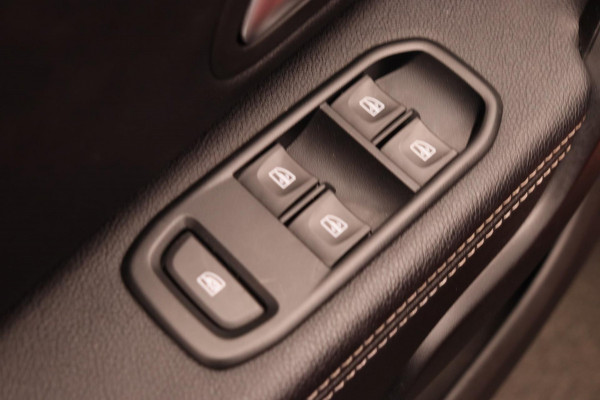 Dacia Duster 1.0 TCe Bi-Fuel Prestige *Nieuw Model* Camera Navigatie Origineel NL
