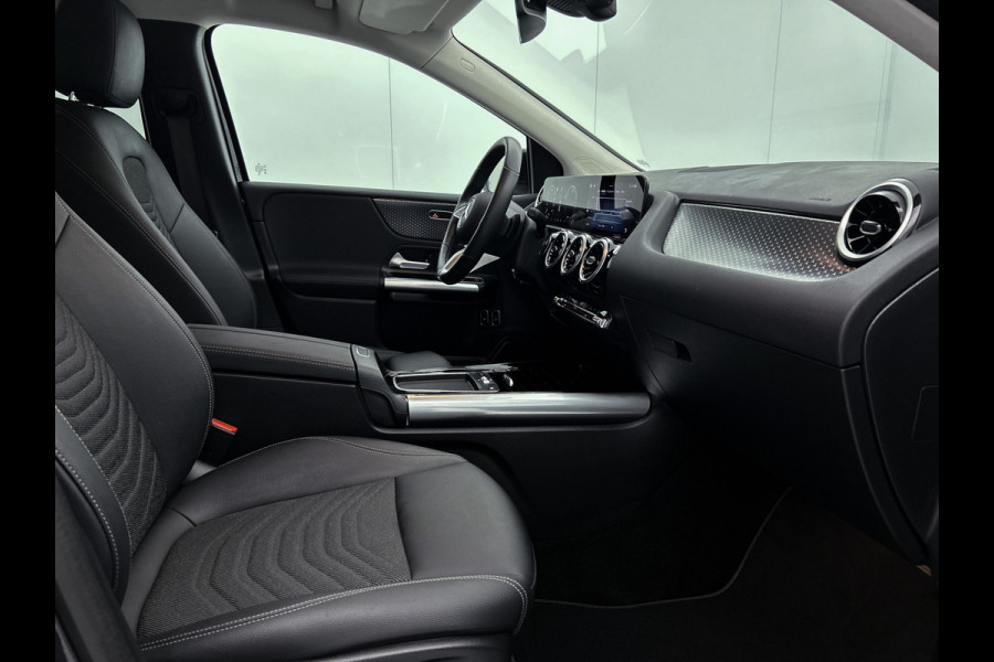 Mercedes-Benz B-Klasse 250 e Business Line Lichtmetalen velgen MBUX wide screen | Navigatie | Parking support | met camera achter | Inclusief 24 maanden Mercedes-Benz Certified garantie voor Europa.