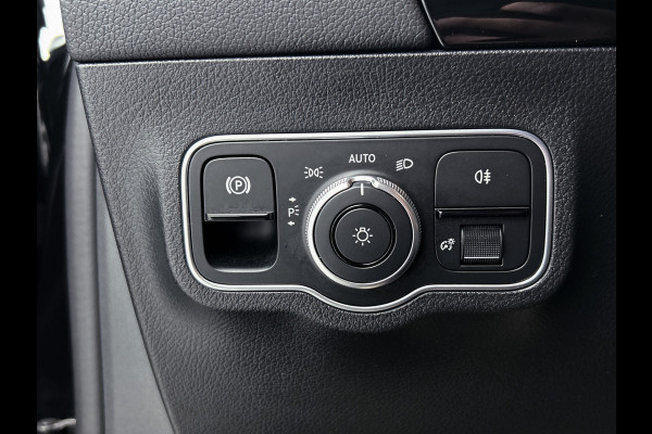 Mercedes-Benz B-Klasse 250 e Business Line Lichtmetalen velgen MBUX wide screen | Navigatie | Parking support | met camera achter | Inclusief 24 maanden Mercedes-Benz Certified garantie voor Europa.