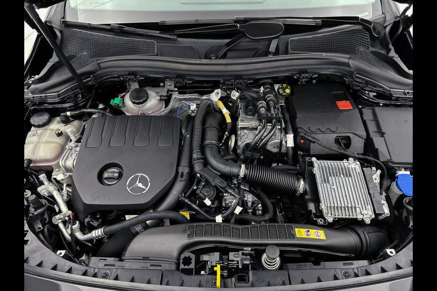 Mercedes-Benz B-Klasse 250 e Business Line Lichtmetalen velgen MBUX wide screen | Navigatie | Parking support | met camera achter | Inclusief 24 maanden Mercedes-Benz Certified garantie voor Europa.