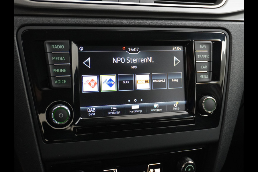 Škoda Rapid Spaceback T96PK Apple Carplay Android Auto Navi Ecc Cruise Control Stoelverwarming PDC DAB Plus Pakket Lmv 16" Bluetooth WLAN Mirror link Greentech Clever