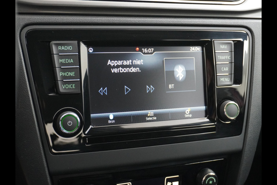 Škoda Rapid Spaceback T96PK Apple Carplay Android Auto Navi Ecc Cruise Control Stoelverwarming PDC DAB Plus Pakket Lmv 16" Bluetooth WLAN Mirror link Greentech Clever