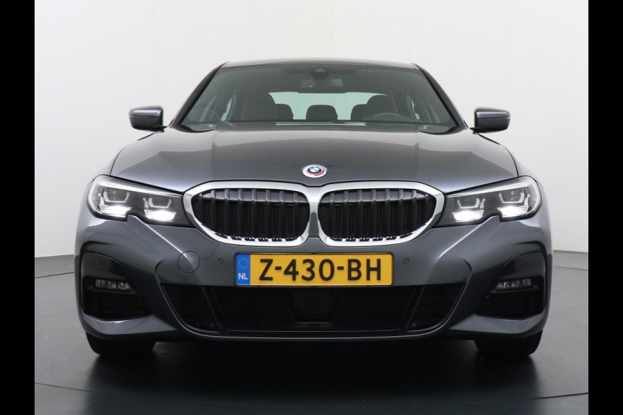 BMW 3-serie 330e High Executive CAMERA | ADAP. CRUISE | RIJKLAAR INCL. 12 MND. BOVAGGARANTIE