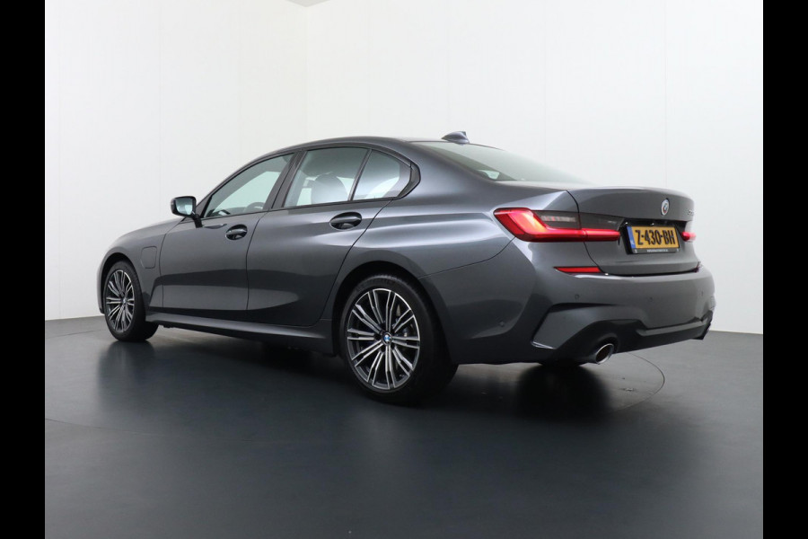 BMW 3-serie 330e High Executive CAMERA | ADAP. CRUISE | RIJKLAAR INCL. 12 MND. BOVAGGARANTIE