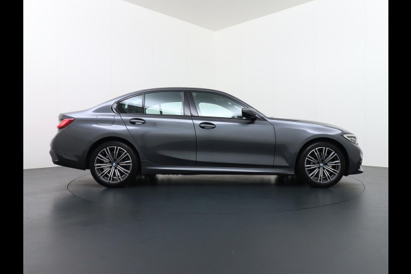 BMW 3-serie 330e High Executive CAMERA | ADAP. CRUISE | RIJKLAAR INCL. 12 MND. BOVAGGARANTIE