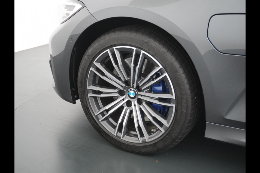 BMW 3-serie 330e High Executive CAMERA | ADAP. CRUISE | RIJKLAAR INCL. 12 MND. BOVAGGARANTIE