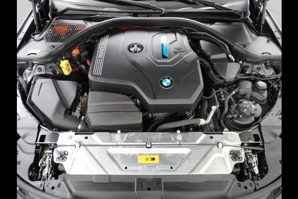 BMW 3-serie 330e High Executive CAMERA | ADAP. CRUISE | RIJKLAAR INCL. 12 MND. BOVAGGARANTIE