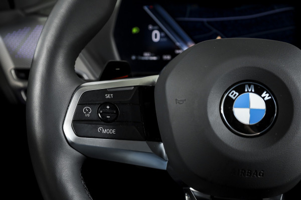BMW 1-serie 120 M Sport (Nieuw Model) - Automaat | Dig. Cockpit | Adapt. Cruise | Stoelverw. | PDC | Camera | NAV + App. Connect | ECC | DAB | LM 18" | 0295