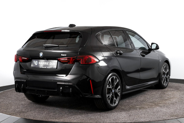 BMW 1-serie 120 M Sport (Nieuw Model) - Automaat | Dig. Cockpit | Adapt. Cruise | Stoelverw. | PDC | Camera | NAV + App. Connect | ECC | DAB | LM 18" | 4265