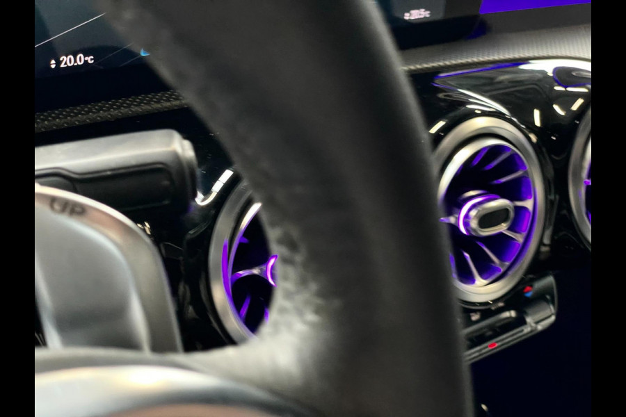 Mercedes-Benz CLA-Klasse AMG 35 4MATIC Premium Plus PANO