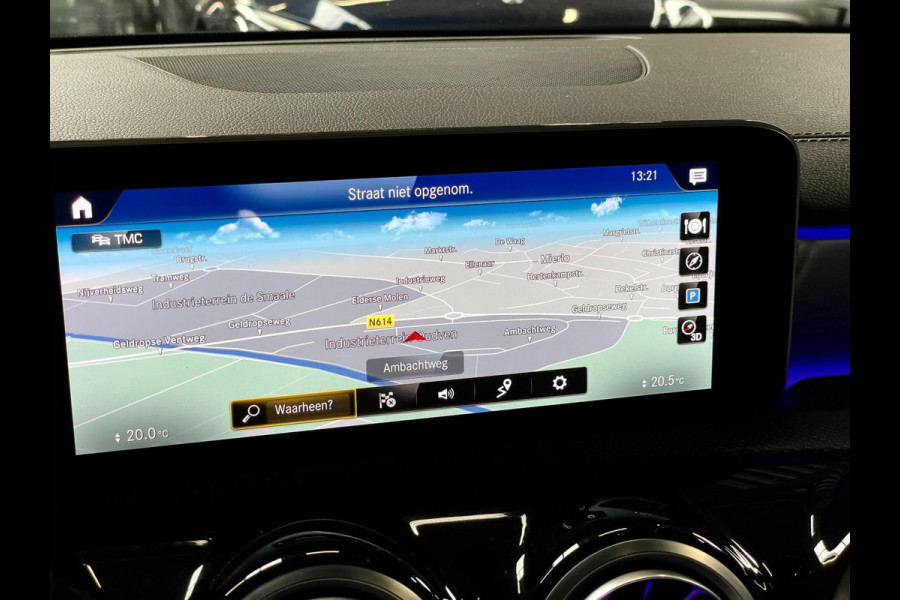 Mercedes-Benz CLA-Klasse AMG 35 4MATIC Premium Plus PANO