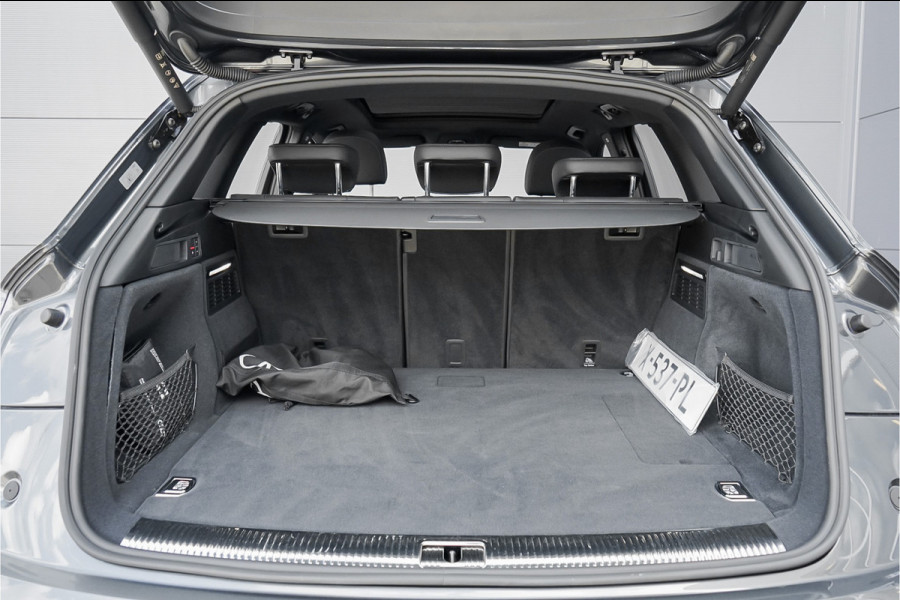 Audi Q5 50 TFSI e S Edition Pano Luchtvering ACC Camera Trekhaak