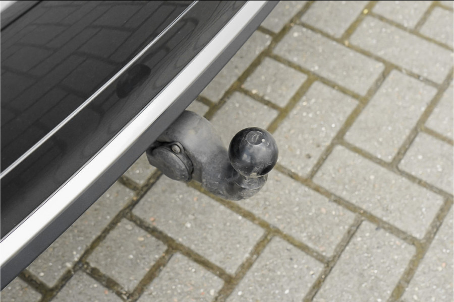 Audi Q5 50 TFSI e S Edition Pano Luchtvering ACC Camera Trekhaak