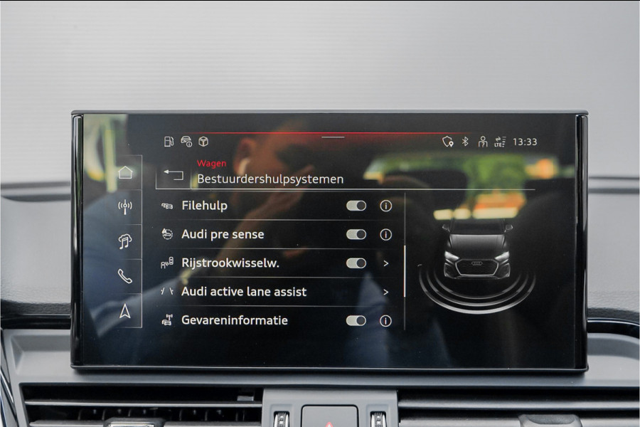 Audi Q5 50 TFSI e S Edition Pano Luchtvering ACC Camera Trekhaak