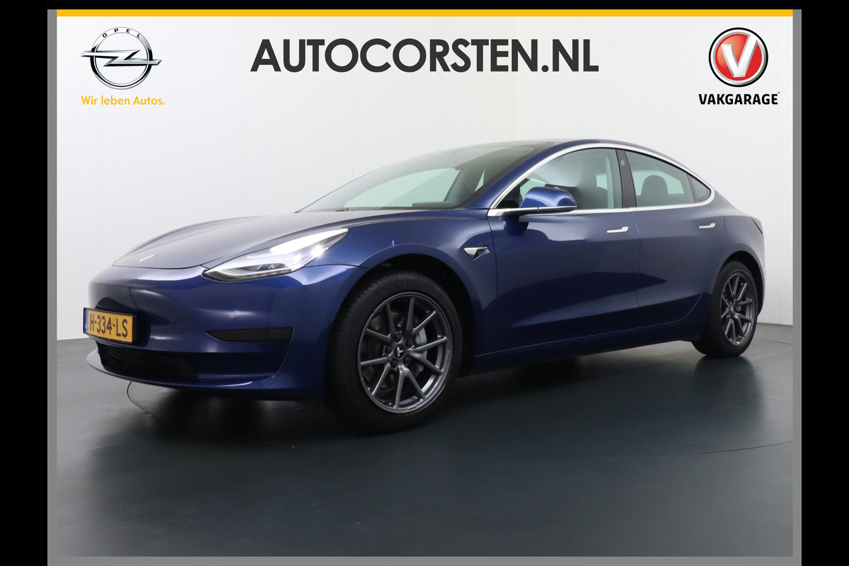 Tesla Model 3 RWD SR+ 60kWh 325PK Lmv 18" AutoPilot Leder PanoDak Adaptive-Cruise Lmv Camera's Elektr.-Stuur+Stoelen+Spiegels+Geheugen+Easy-En Navi LED Comfortstoelen ACC DAB Keyless en Voorverwarmen interieur via App One-Pedal-Drive Origineel Nederlandse auto tot 11kw laden thuis! Garantie Accu tot 10-03-2027 max 160.000km 1.584kg licht! Tesla Model 3 RWD SR+ 60kWh 325PK Lmv 18" AutoPilot Leder PanoDak Adaptive-Cruise Lmv Camera's Elektr.-Stuur+Stoelen+Spiegels+Geheugen+Easy-En Navi LED Comfortstoelen ACC DAB Keyless en Voorverwarmen interieur via App One-Pedal-Drive Origineel Nederlandse auto tot 11kw laden thuis! Garantie Accu tot 10-03-2027 max 160.000km 1.584kg licht!