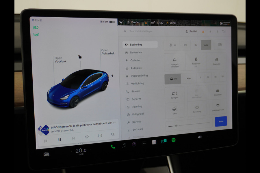 Tesla Model 3 RWD SR+ 60kWh 325PK Lmv 18" AutoPilot Leder PanoDak Adaptive-Cruise Lmv Camera's Elektr.-Stuur+Stoelen+Spiegels+Geheugen+Easy-En Navi LED Comfortstoelen ACC DAB Keyless en Voorverwarmen interieur via App One-Pedal-Drive Origineel Nederlandse auto tot 11kw laden thuis! Garantie Accu tot 10-03-2027 max 160.000km 1.584kg licht!