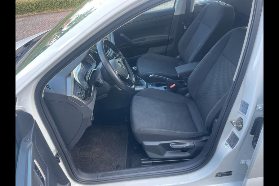 Volkswagen Polo 1.0 TSI Comfortline Connected Series / CarPlay