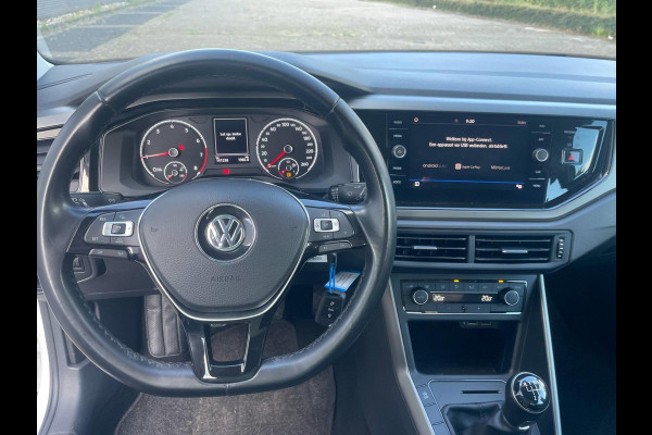 Volkswagen Polo 1.0 TSI Comfortline Connected Series / CarPlay