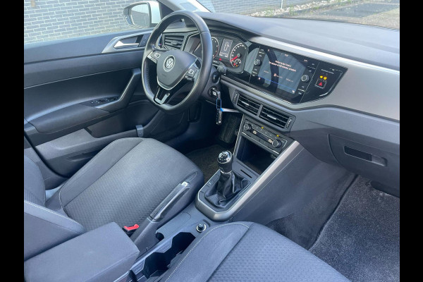 Volkswagen Polo 1.0 TSI Comfortline Connected Series / CarPlay