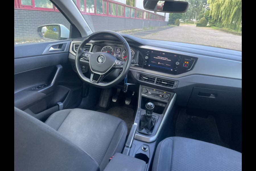 Volkswagen Polo 1.0 TSI Comfortline Connected Series / CarPlay