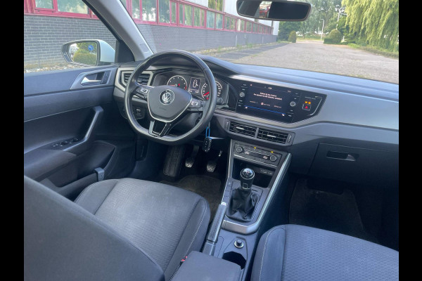 Volkswagen Polo 1.0 TSI Comfortline Connected Series / CarPlay