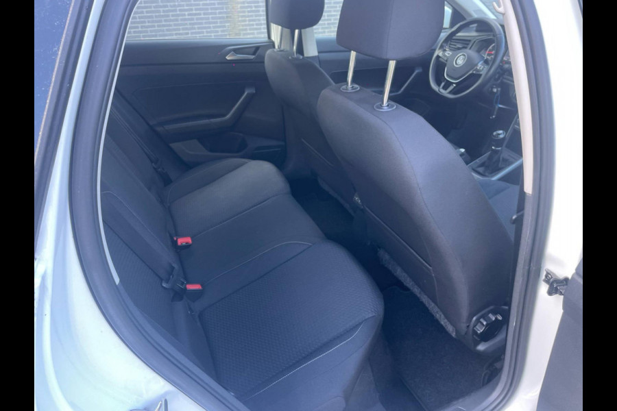 Volkswagen Polo 1.0 TSI Comfortline Connected Series / CarPlay