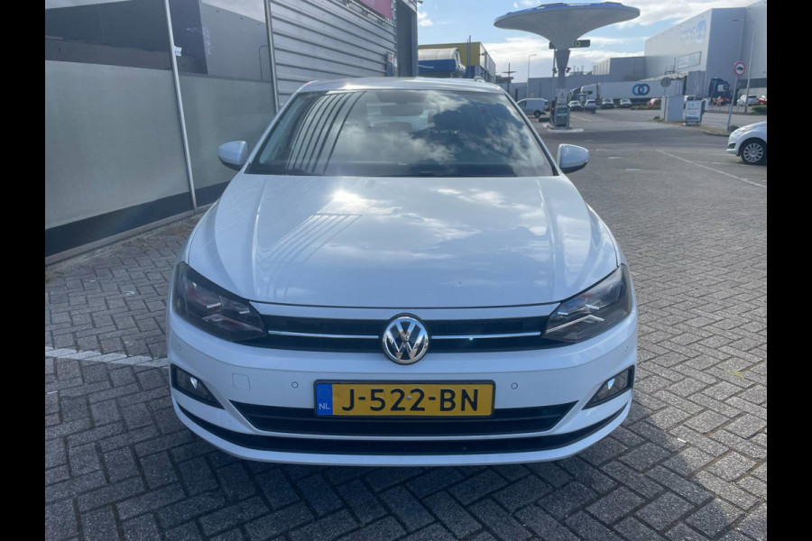 Volkswagen Polo 1.0 TSI Comfortline Connected Series / CarPlay