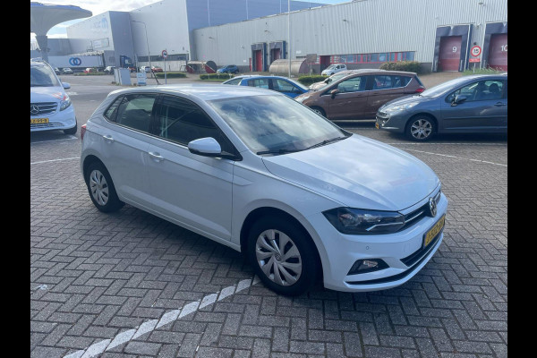 Volkswagen Polo 1.0 TSI Comfortline Connected Series / CarPlay