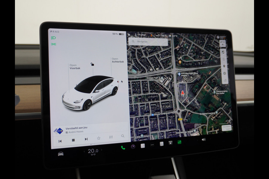 Tesla Model 3 2020 RWD SR+ 60kWh 325PK Lmv 18" AutoPilot Leder PanoDak Adaptive-Cruise Lmv Camera's Elektr.-Stuur+Stoelen+Spiegels+Geheugen+Ea Navi LED Comfortstoelen ACC DAB Keyless en Voorverwarmen interieur via App One-Pedal-Drive Origineel Nederlandse auto tot 11kw laden thuis! Garantie Accu tot 16-3-2028 max 160.000km 1.584kg licht!