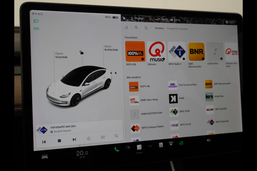 Tesla Model 3 2020 RWD SR+ 60kWh 325PK Lmv 18" AutoPilot Leder PanoDak Adaptive-Cruise Lmv Camera's Elektr.-Stuur+Stoelen+Spiegels+Geheugen+Ea Navi LED Comfortstoelen ACC DAB Keyless en Voorverwarmen interieur via App One-Pedal-Drive Origineel Nederlandse auto tot 11kw laden thuis! Garantie Accu tot 16-3-2028 max 160.000km 1.584kg licht!