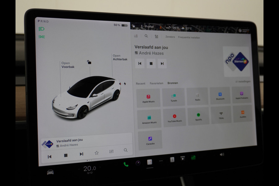 Tesla Model 3 2020 RWD SR+ 60kWh 325PK Lmv 18" AutoPilot Leder PanoDak Adaptive-Cruise Lmv Camera's Elektr.-Stuur+Stoelen+Spiegels+Geheugen+Ea Navi LED Comfortstoelen ACC DAB Keyless en Voorverwarmen interieur via App One-Pedal-Drive Origineel Nederlandse auto tot 11kw laden thuis! Garantie Accu tot 16-3-2028 max 160.000km 1.584kg licht!