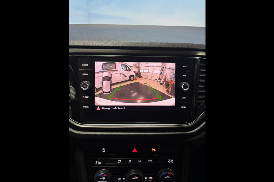 Volkswagen T-Roc 1.0 TSI Style Clima | Camera | Navi |Cruise | Trekhaak
