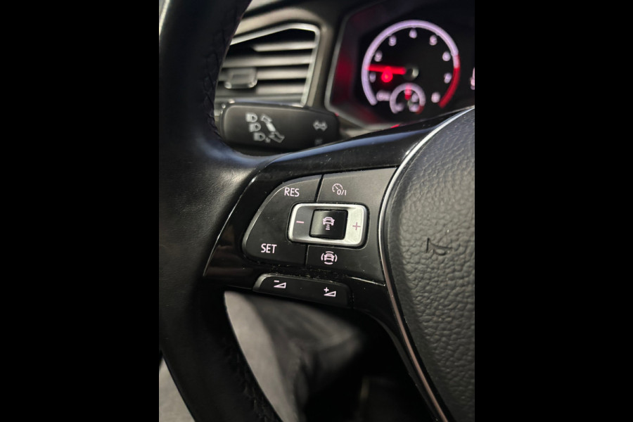 Volkswagen T-Roc 1.0 TSI Style Clima | Camera | Navi |Cruise | Trekhaak