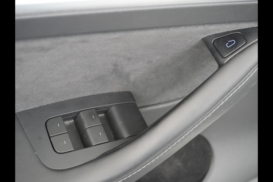 Tesla Model Y Long Range 514PK AWD 75kWh Ivoor-Interieur LMV 20" Warmtepomp Full-Self-Driving Computer 3 Leder Stoelverwarming-V+A+Stuur Adap. Keyless PDC-a+v Elek.Achterklep Lmv Led Standkachel 4WD LR 1e Eigenaar, origineel Nederlands Geleverd, Accu/Motor-Garantie 03-12-2029 of 192.000km