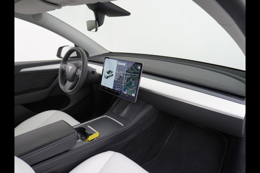 Tesla Model Y Long Range 514PK AWD 75kWh Ivoor-Interieur LMV 20" Warmtepomp Full-Self-Driving Computer 3 Leder Stoelverwarming-V+A+Stuur Adap. Keyless PDC-a+v Elek.Achterklep Lmv Led Standkachel 4WD LR 1e Eigenaar, origineel Nederlands Geleverd, Accu/Motor-Garantie 03-12-2029 of 192.000km