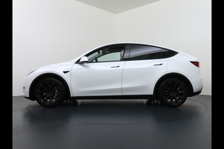 Tesla Model Y Long Range 514PK AWD 75kWh Ivoor-Interieur LMV 20" Warmtepomp Full-Self-Driving Computer 3 Leder Stoelverwarming-V+A+Stuur Adap. Keyless PDC-a+v Elek.Achterklep Lmv Led Standkachel 4WD LR 1e Eigenaar, origineel Nederlands Geleverd, Accu/Motor-Garantie 03-12-2029 of 192.000km