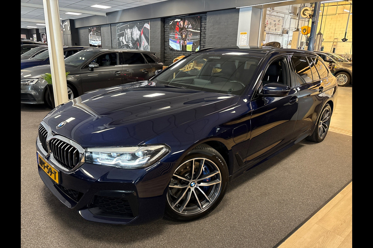BMW 5 Serie Touring 530e High Executive/pano/camera/leer/m-pakket//trekhaak/elec klep
