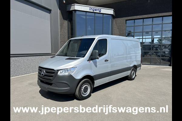 Mercedes-Benz Sprinter 315 CDI L2 H1 RWD / Trekhaak / MBUX / Camera / Carplay navigatie / Airco / 270 Graden achterdeuren