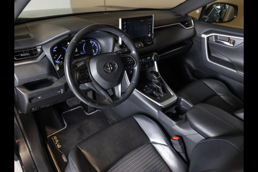 Toyota RAV4 2.5 Hybrid Bi-Tone / 218pk / Achteruitrij camera / Stoelverwarming /