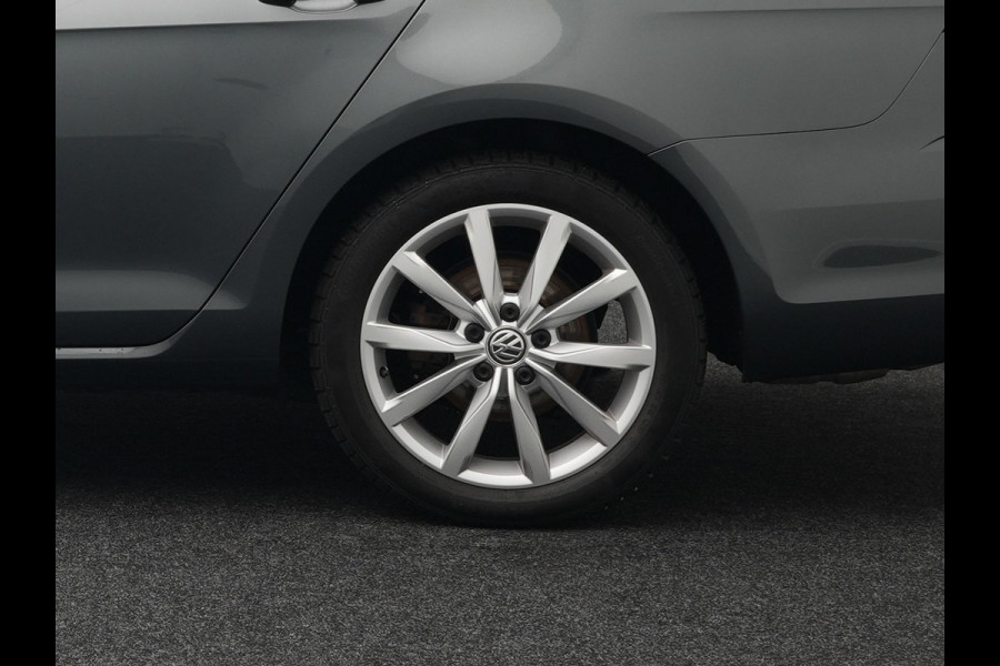 Volkswagen GOLF Variant 1.5 TSI Highline 150pk DSG | Adaptive Cruise | Carplay | Stoelverwarming/Stoelmassage | Navigatie | Spraakbediening | Sportstoelen |