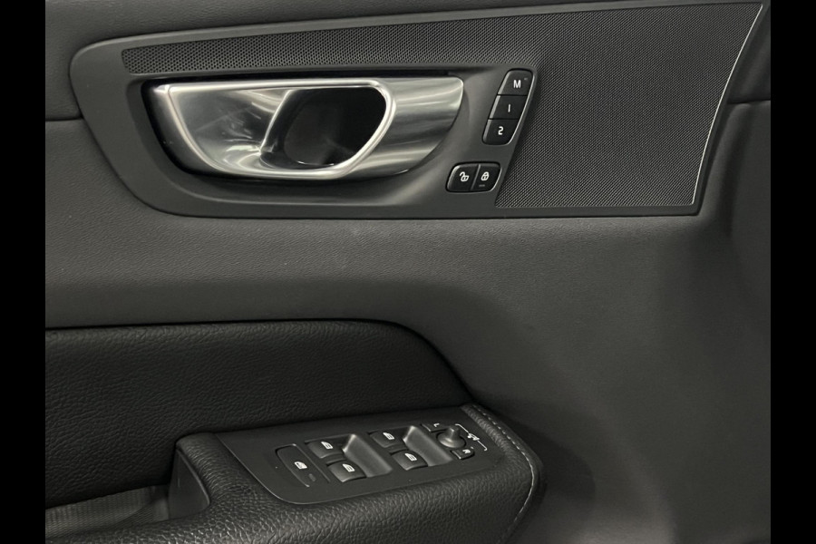 Volvo XC60 2.0 T6 Plug-in hybrid AWD Inscription Exp. Open dak | Trekhaak | Adapt. Cruise | Keyless | Camera